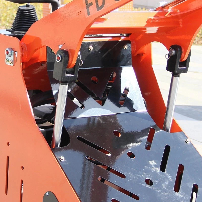 Mini Tracked Skid Steer Loader with Runtong Engine, New