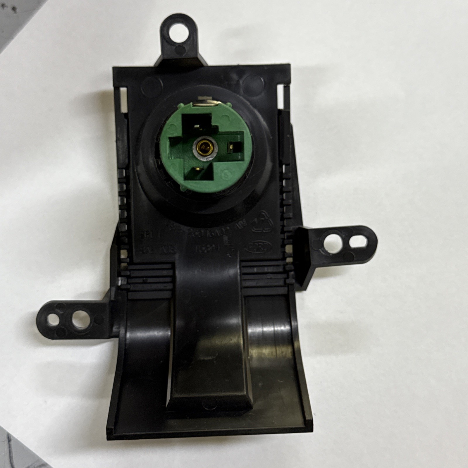 99-04 Ford F250 F350 Super Duty Dashboard Bezel Power Outlet 12V Point OEM F-250