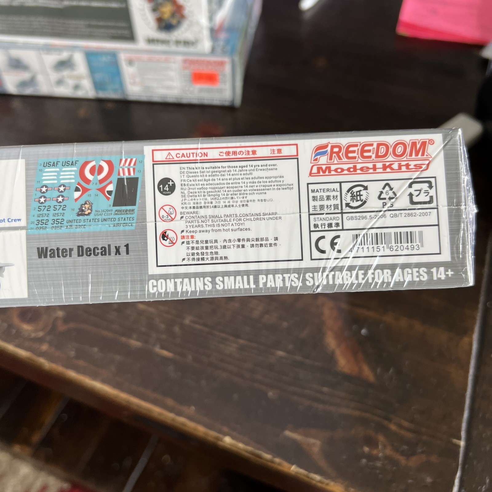 FMK162048 Freedom Model Kits Compact Series - ROCAF C-119 Flying Boxcar