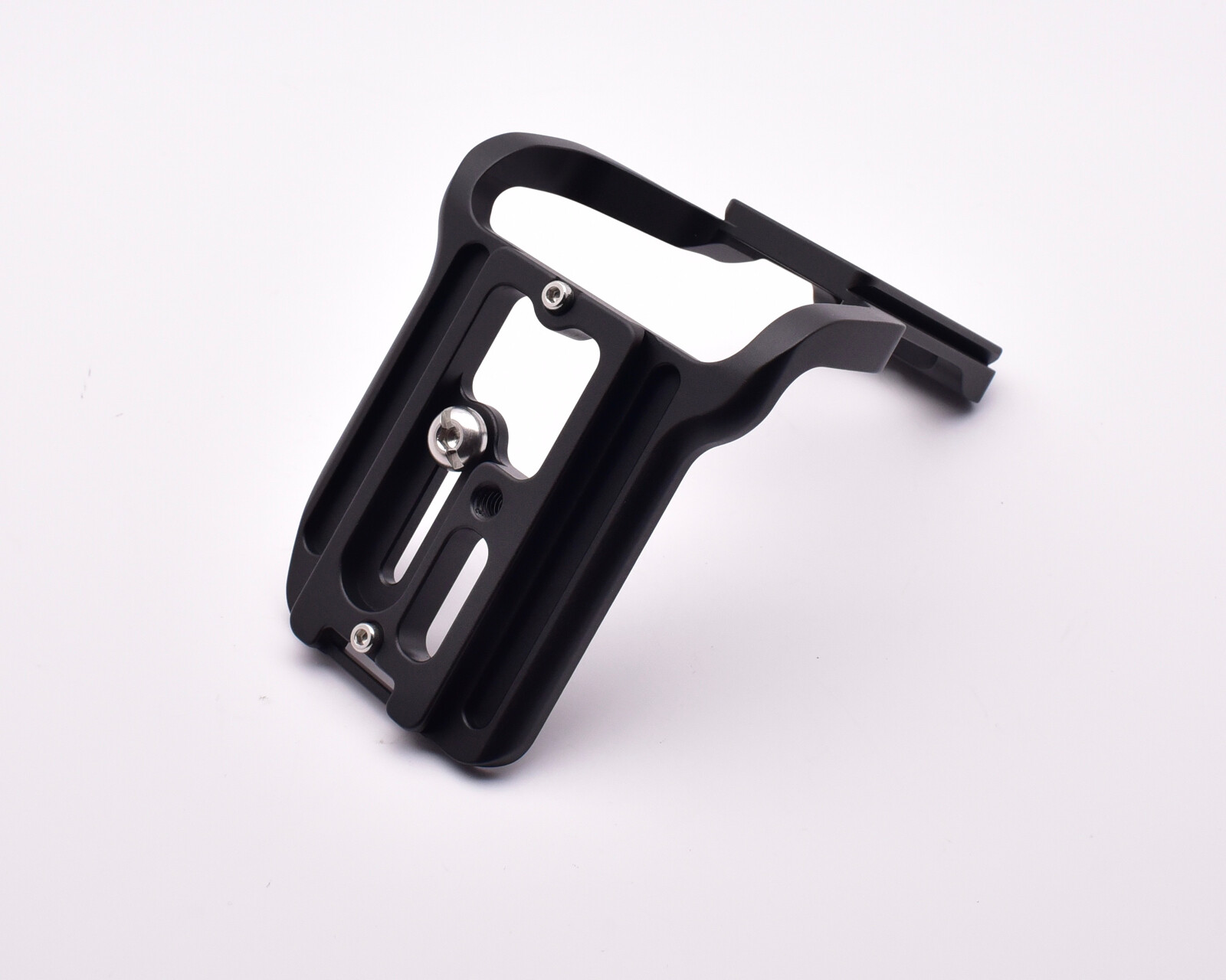 Promaster 8231 Professional L Bracket for Canon 80D with Grip (#8626)