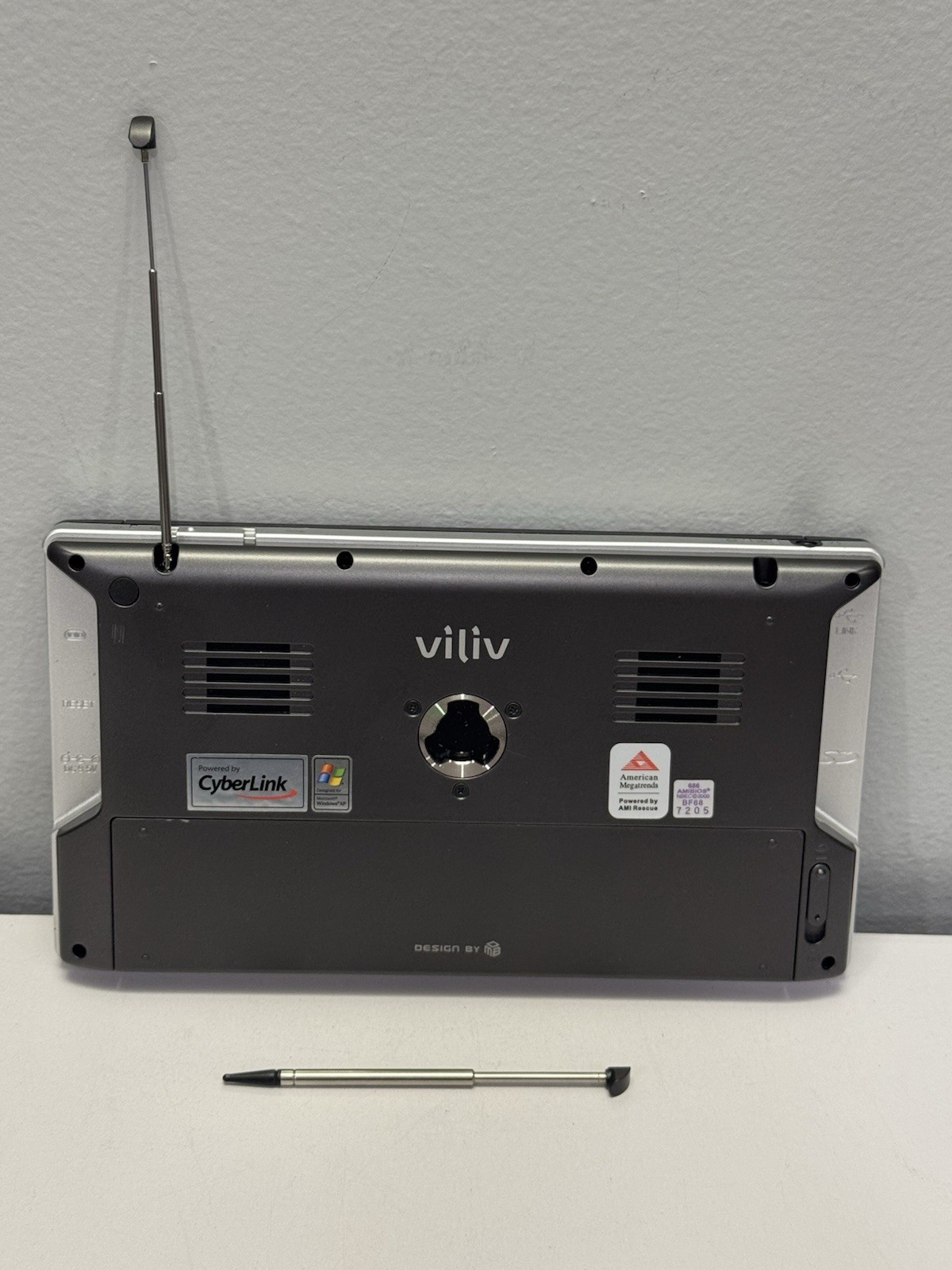 Viliv X70 7 inch Portable Computer Touch Screen Tablet Windows XP & Cover *READ*