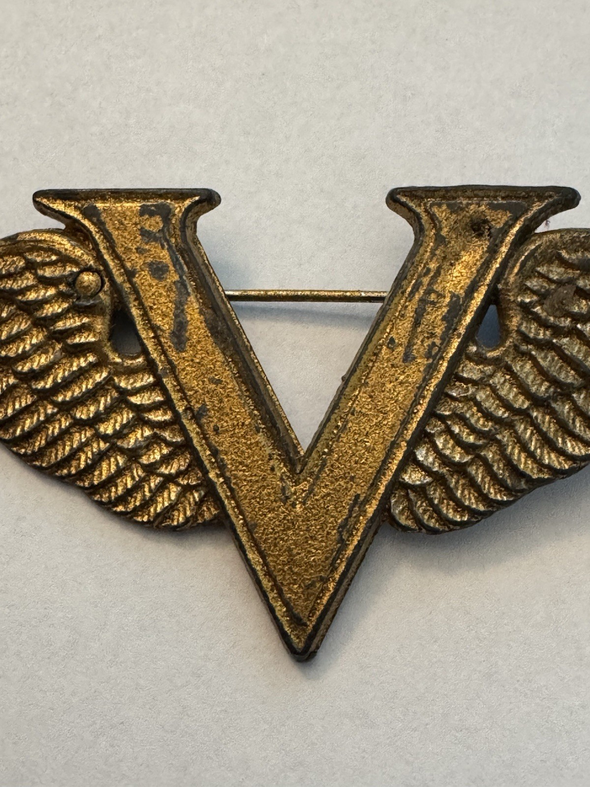 1940s WWII Winged V for Victory Pin Sweetheart Homefront World War Two, 3 Inches