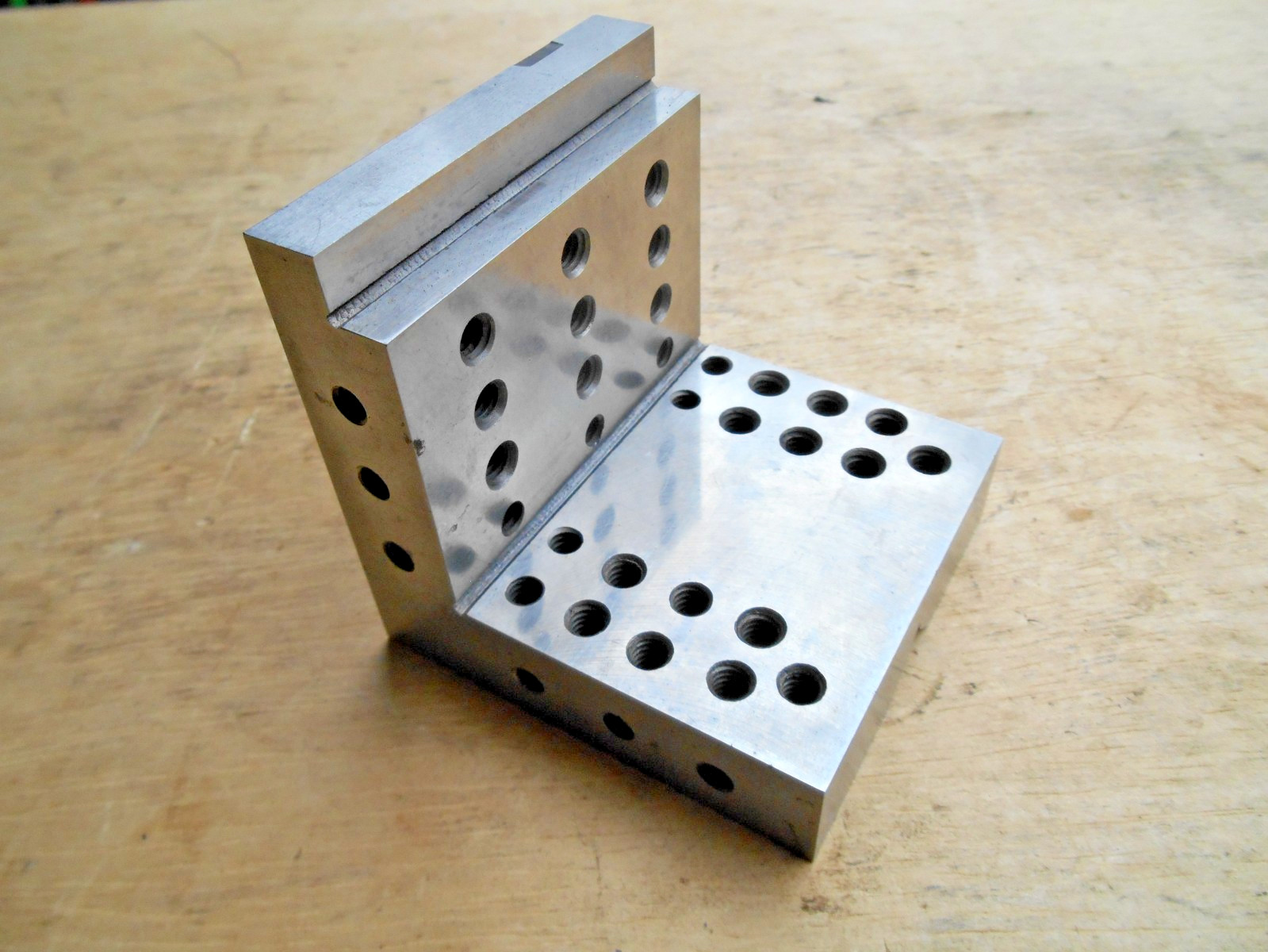 MACHINISTS RIGHT ANGLE SET UP STEP V-BLOCK , 3 x 3 x 3" x 3/4"