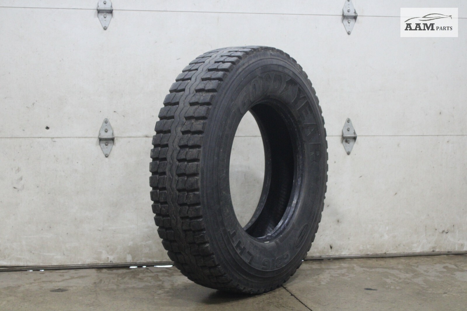 2018-2024 FREIGHTLINER CASCADIA TIRE GOODYEAR 295/75 R22.5 16/32 NDS OEM