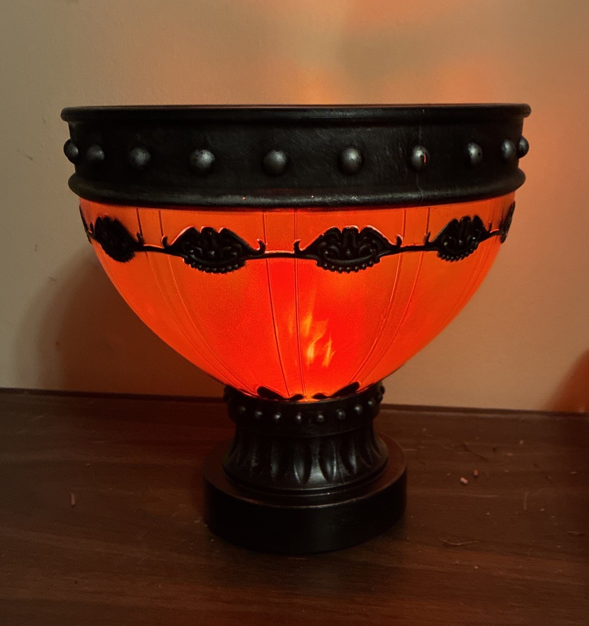 Gemmy  Halloween Light Up Goth Pedestal Candy Bowl Red  Flame Look Spooky!