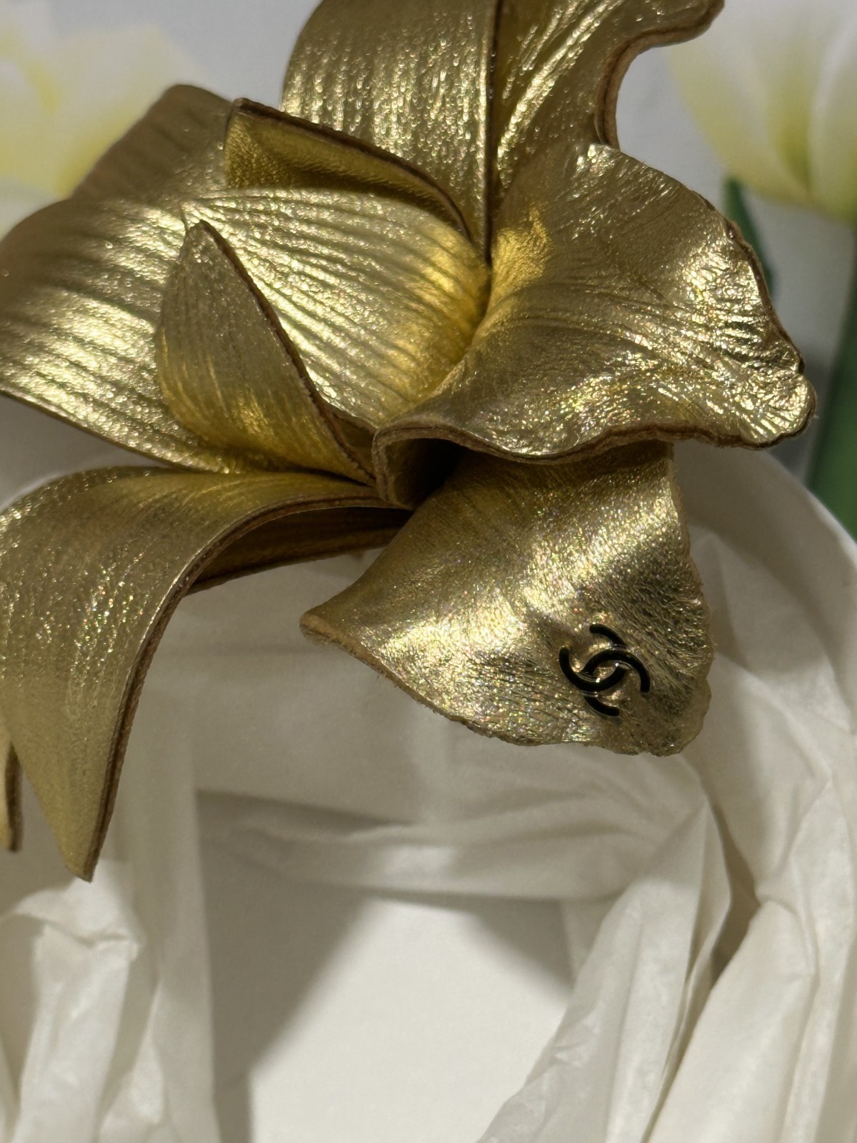 CHANEL Brooch - Gold Lily-of-the-Valley Brooch with Original Box – 2019
