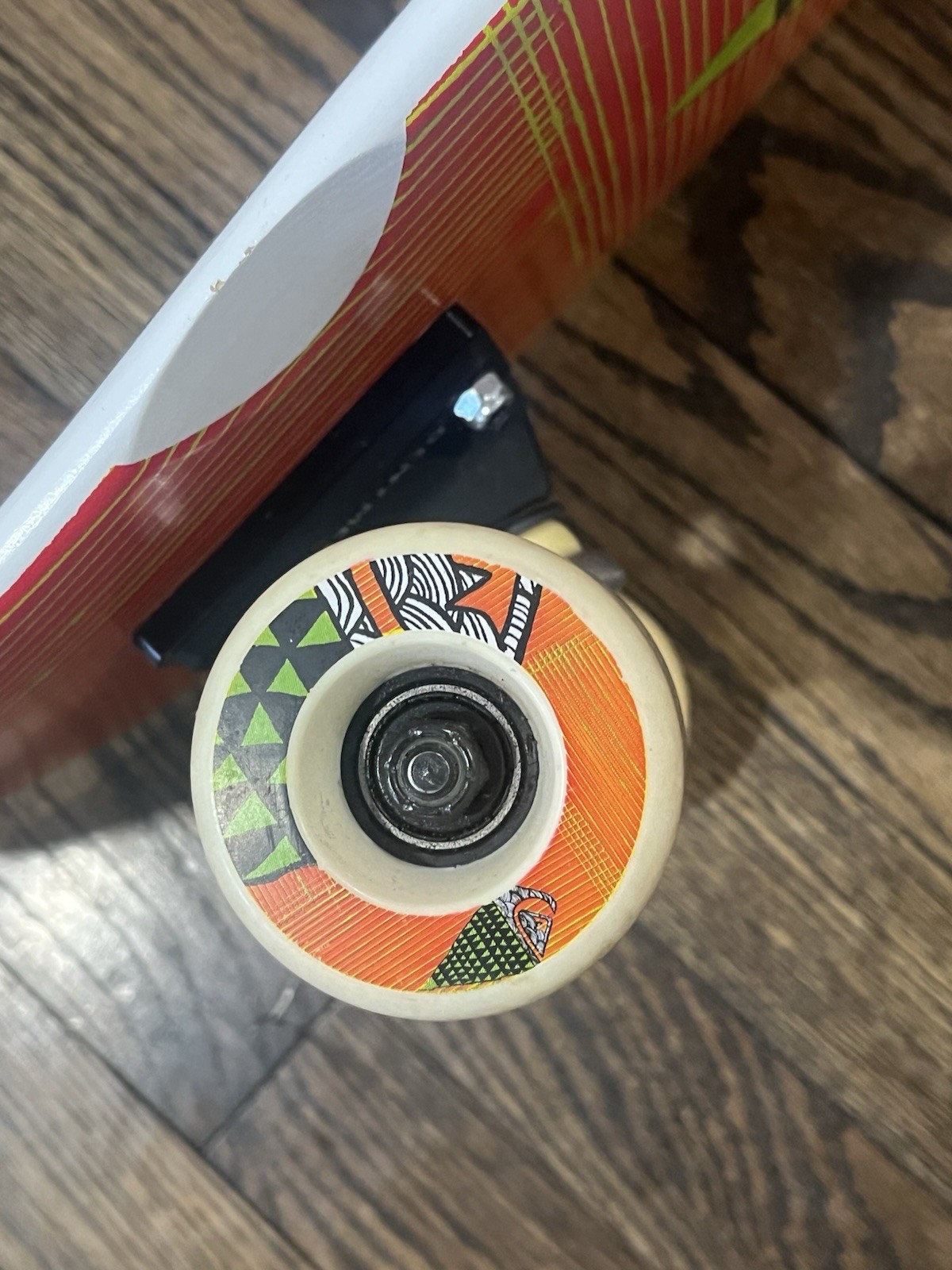 VERY RARE! Quiksilver Cruiser Skateboard W/ Bent Metal Trucks - Matching Wheels