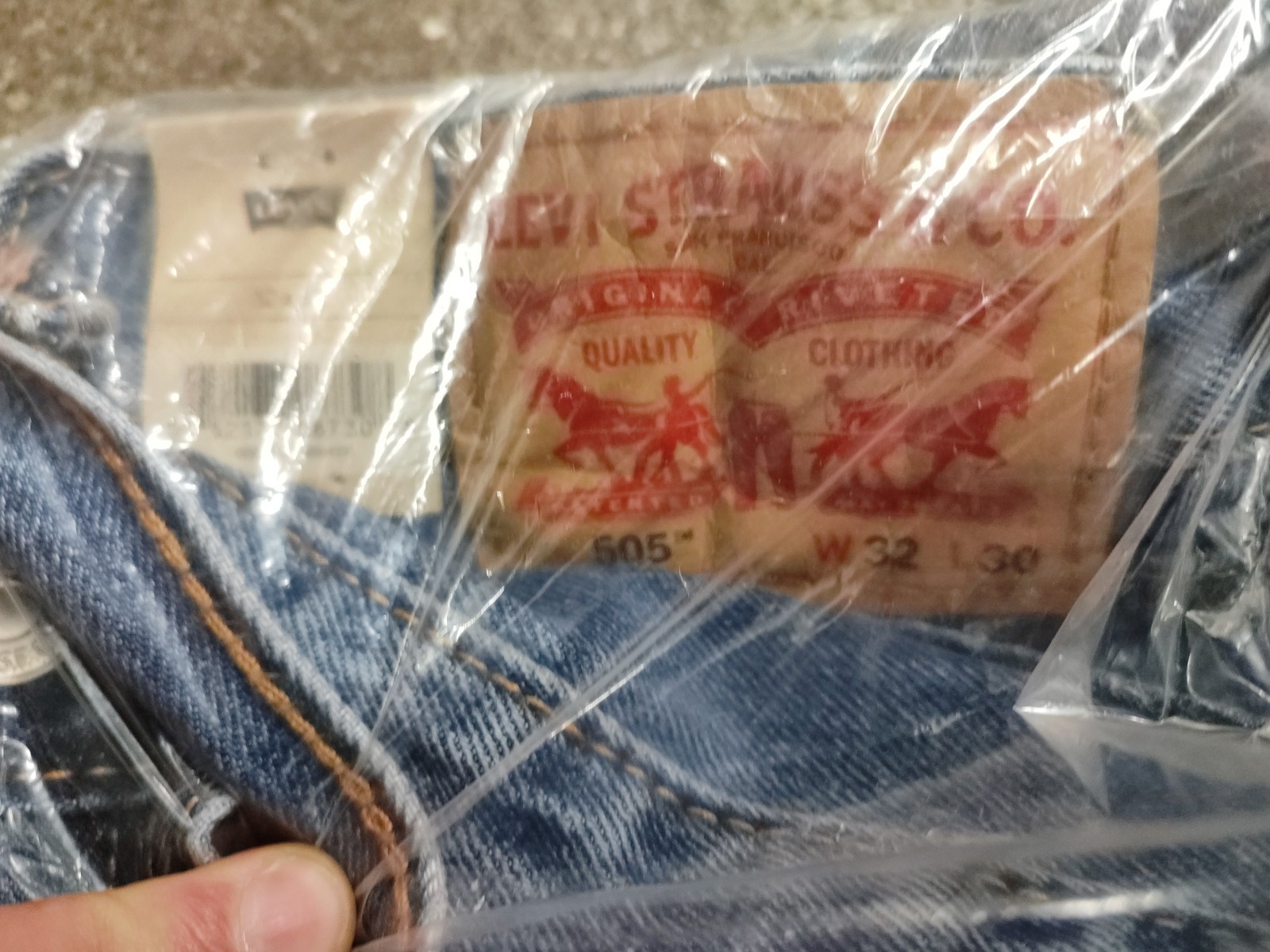 Levi's Men's 505 Regular Fit Denim Jeans CG2 Medium Stonewash Size 32 X 30 NWT