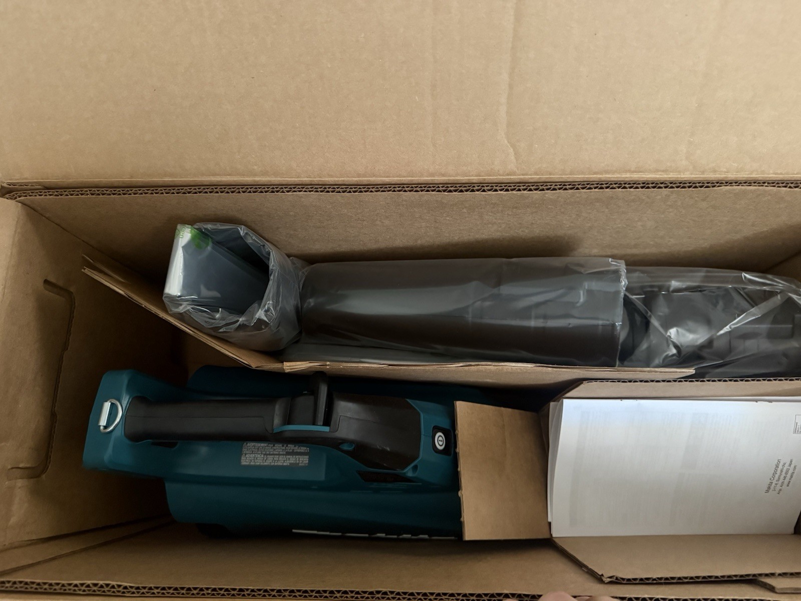 Makita GBU01Z 40V MAX XGT Li-Ion Brushless Cordless Leaf Blower Tool Only