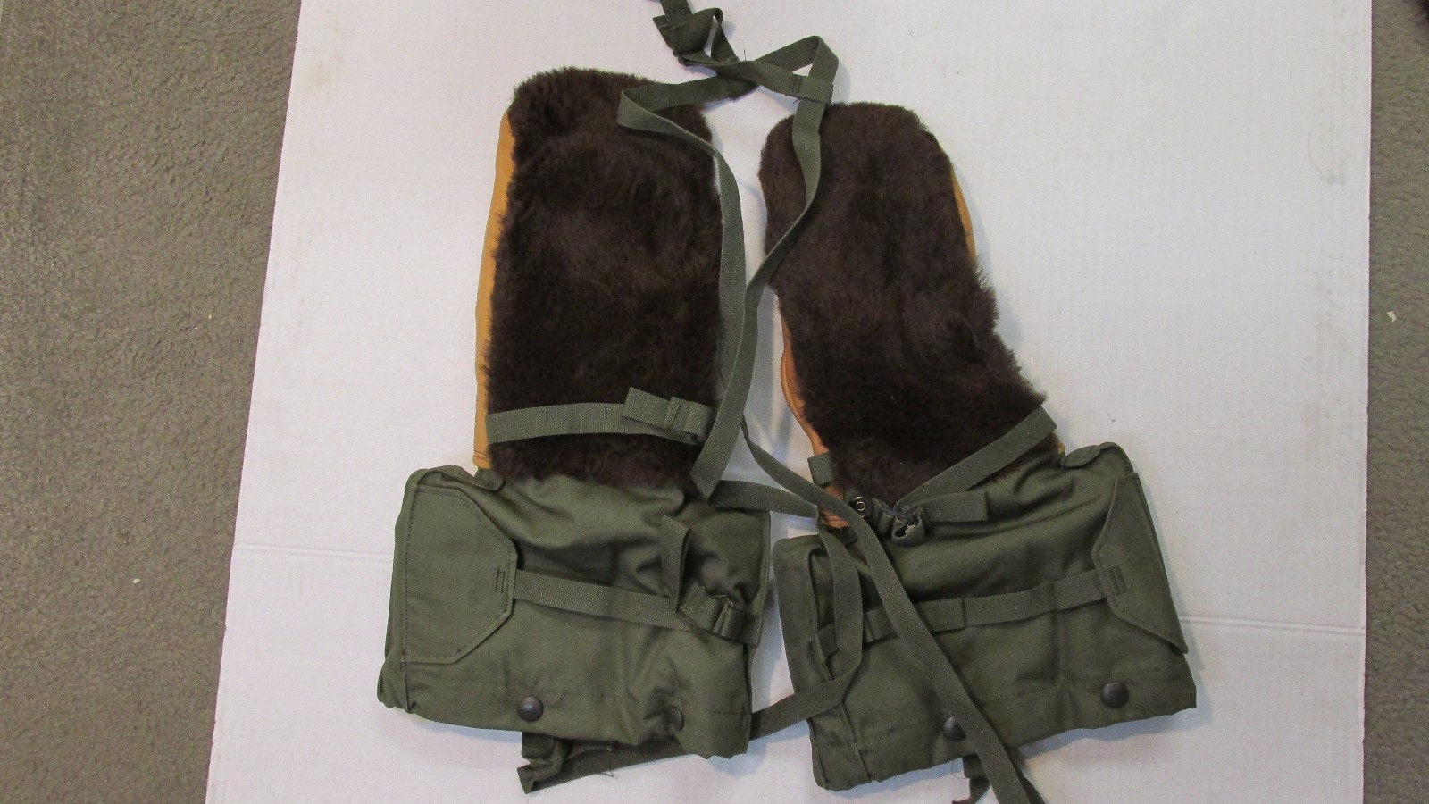US KOREAN WAR ERA M1949 ARCTIC MITTENS NOS 1951 ALPACA FUR EXTREME COLD WEATHER