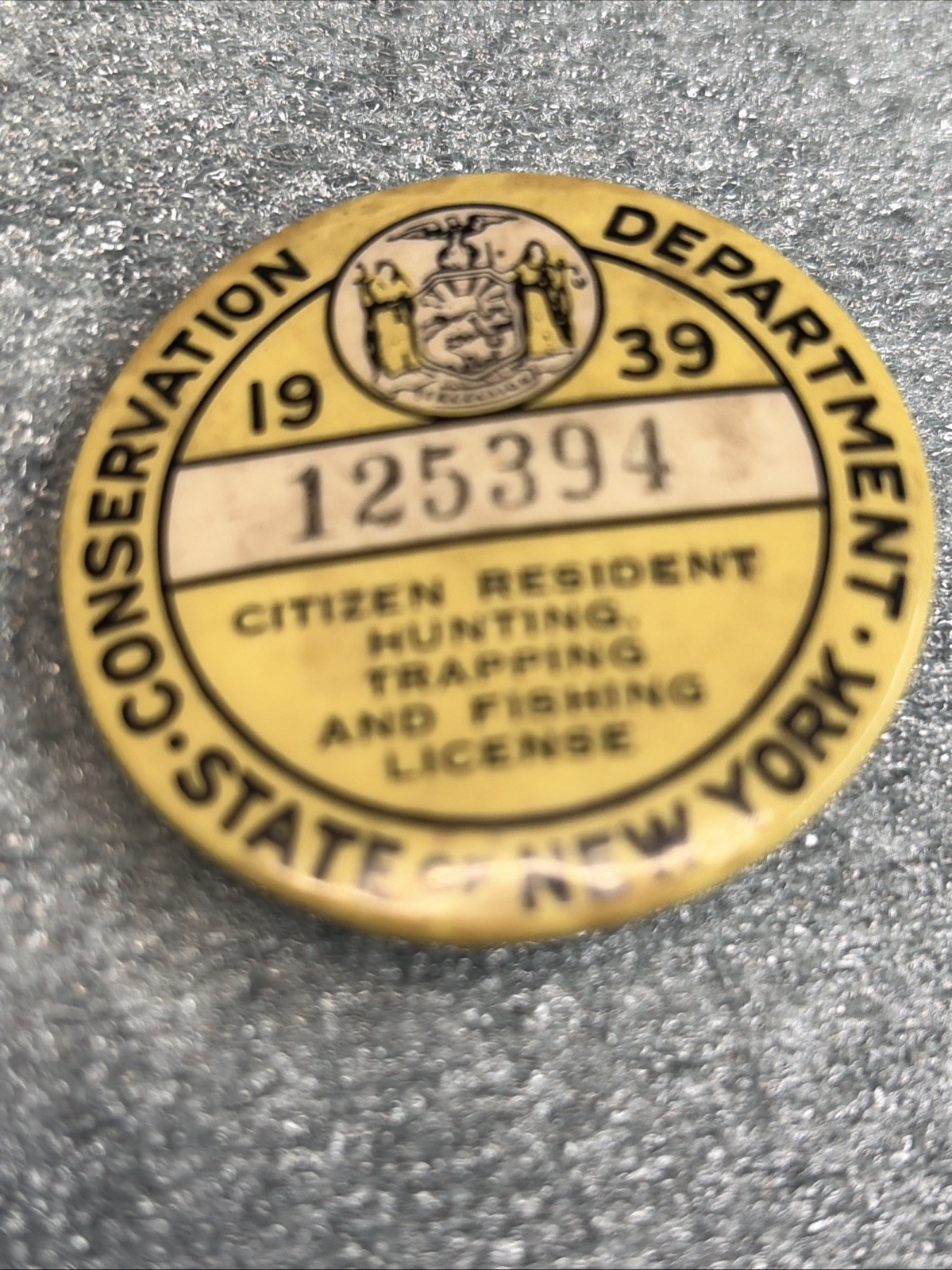 1939 New York State Citizen Resident Hunting Trapping Fishing License Button