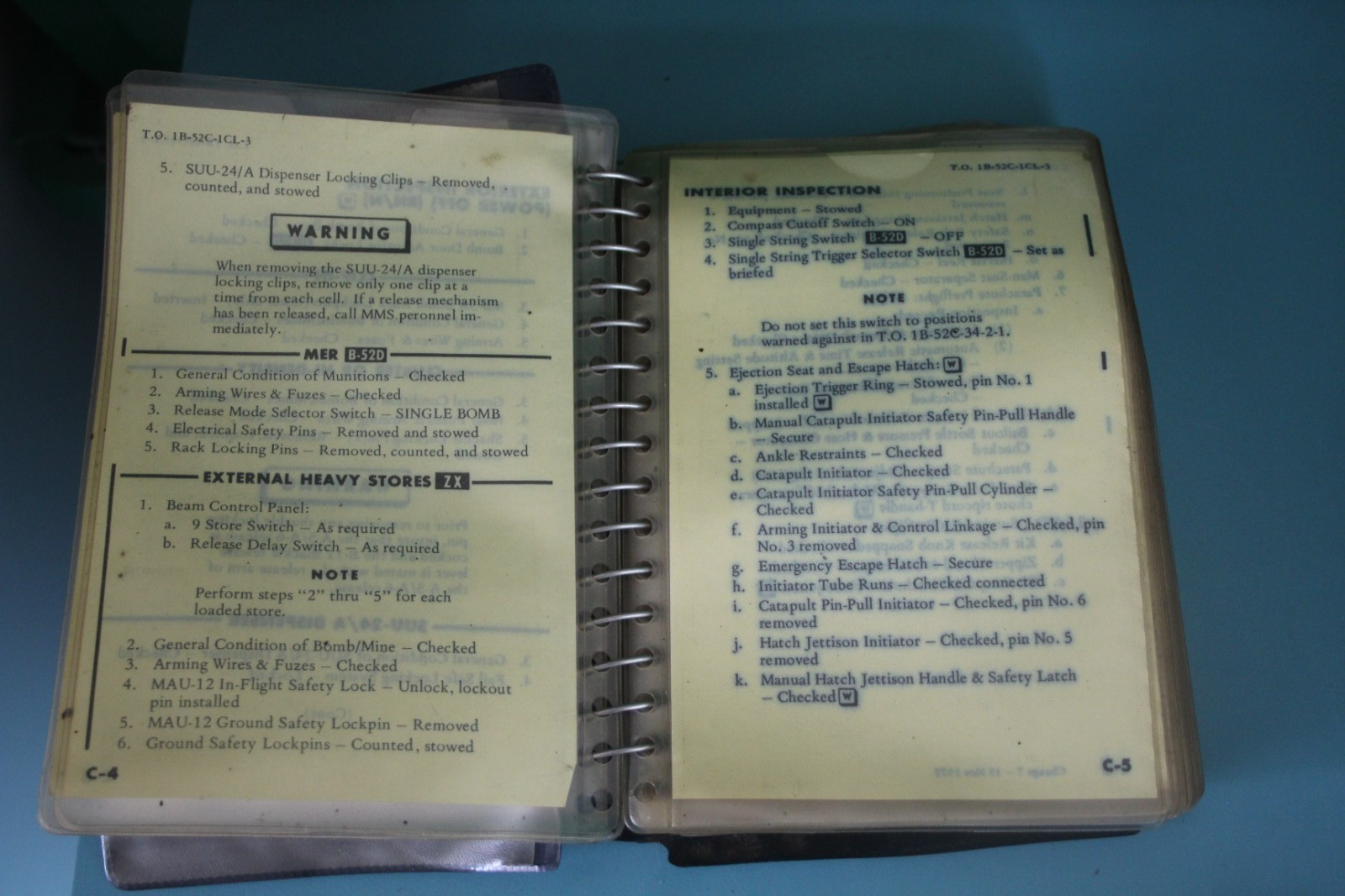 B52C STRATOFORTRESS NORMAL PROCEDURES PILOT FLIGHT MANUAL B52 ORIGINAL BOOK