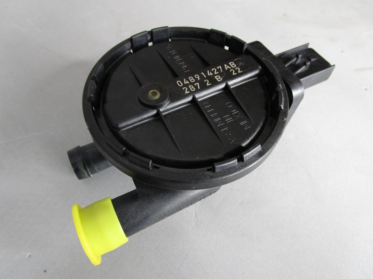 OEM Natural Leak Detection Vacuum Canister  Pump Dodge Chrysler Models 4891427AB