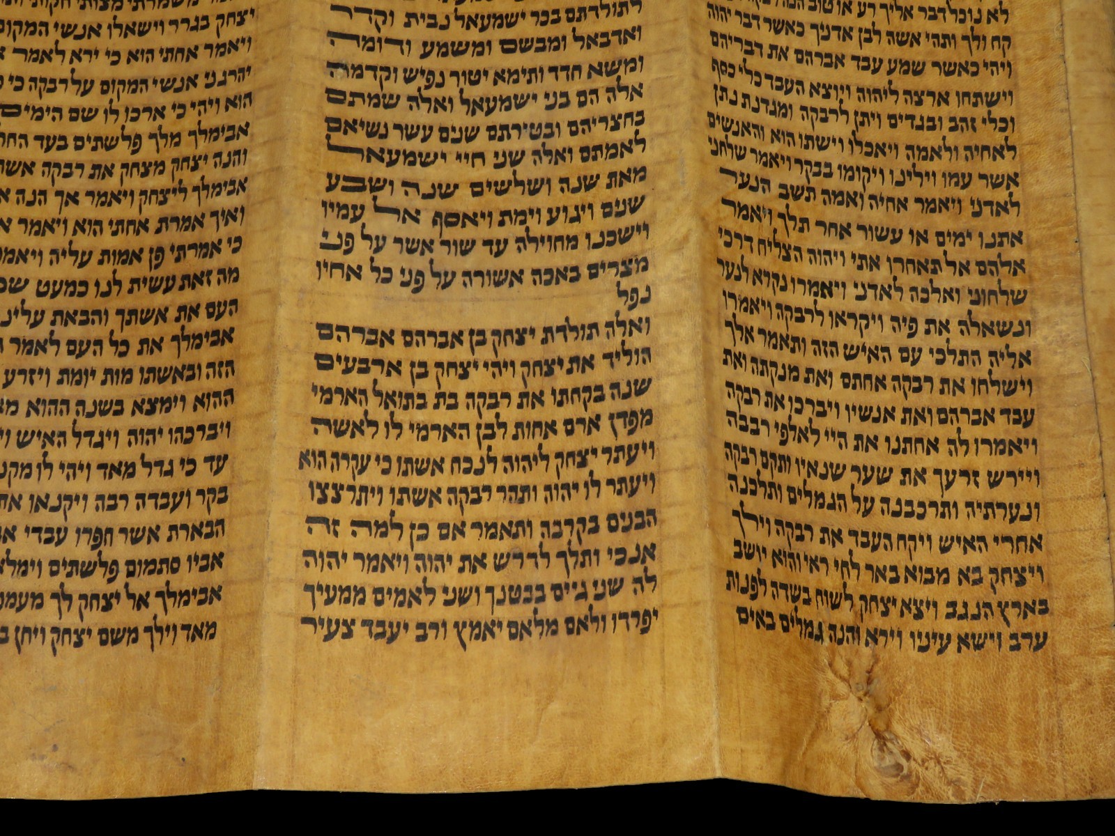 TORAH SCROLL BIBLE VELLUM MANUSCRIPT 300 YRS OLD YEMEN COMPLETE Book of Genesis