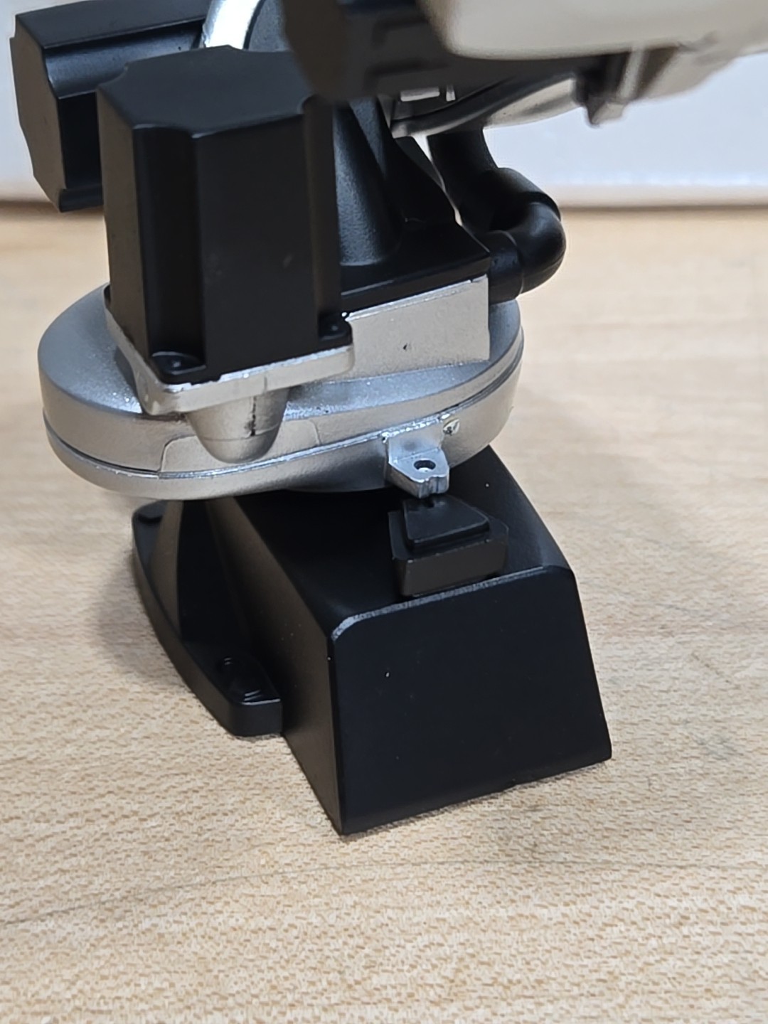 1:10 COMAU Robot Manipulator Arm Industrial Movable Robot Simulation Model NEW