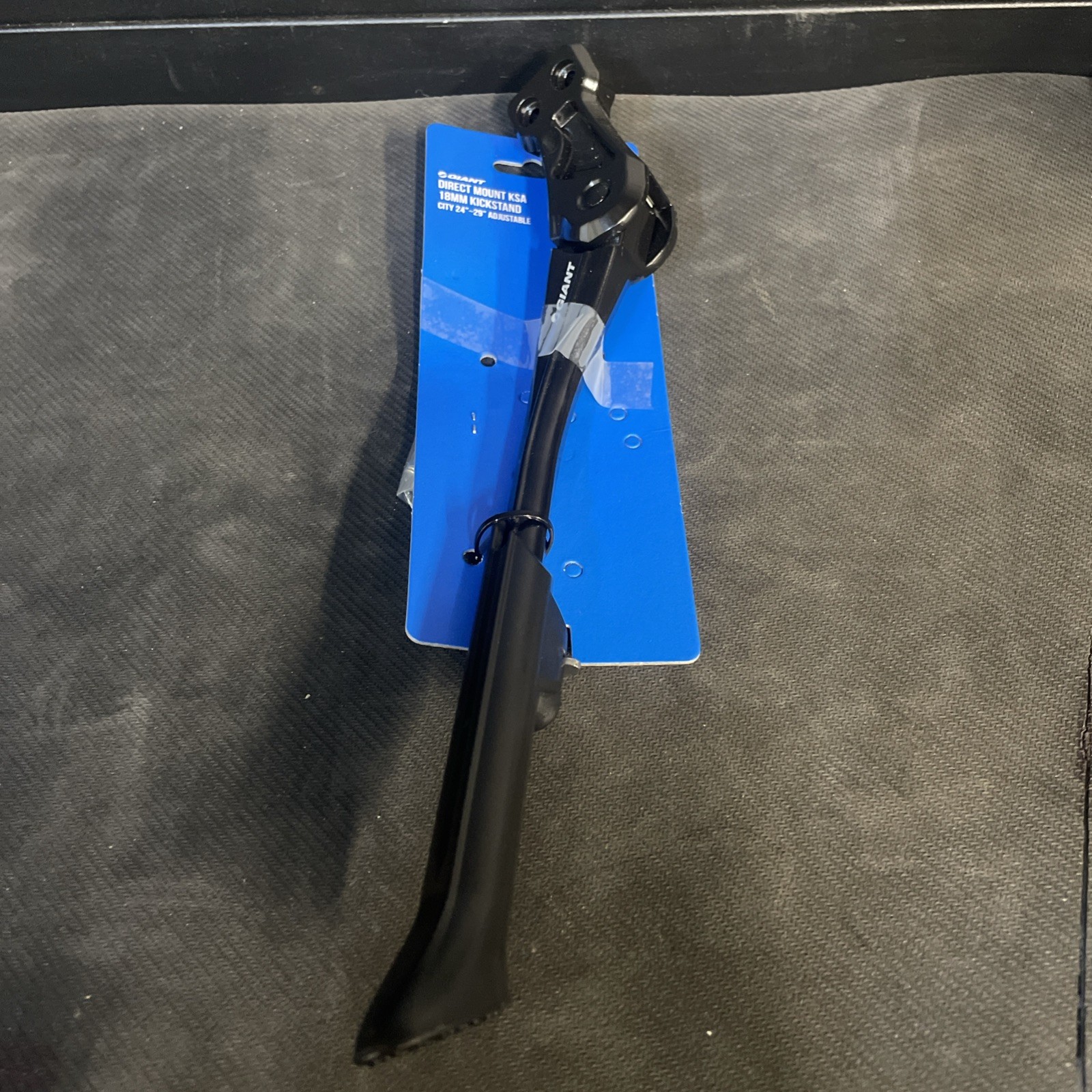 Giant Direct Mount KSA 18mm Kickstand Adjustable 24"-29" Black w/ Bolts