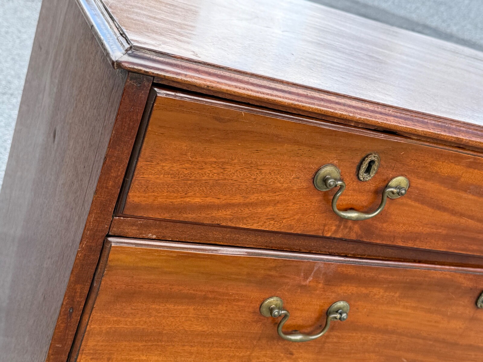 Antique walnut chippendale chest of drawers dresser bracket feet 1780 country