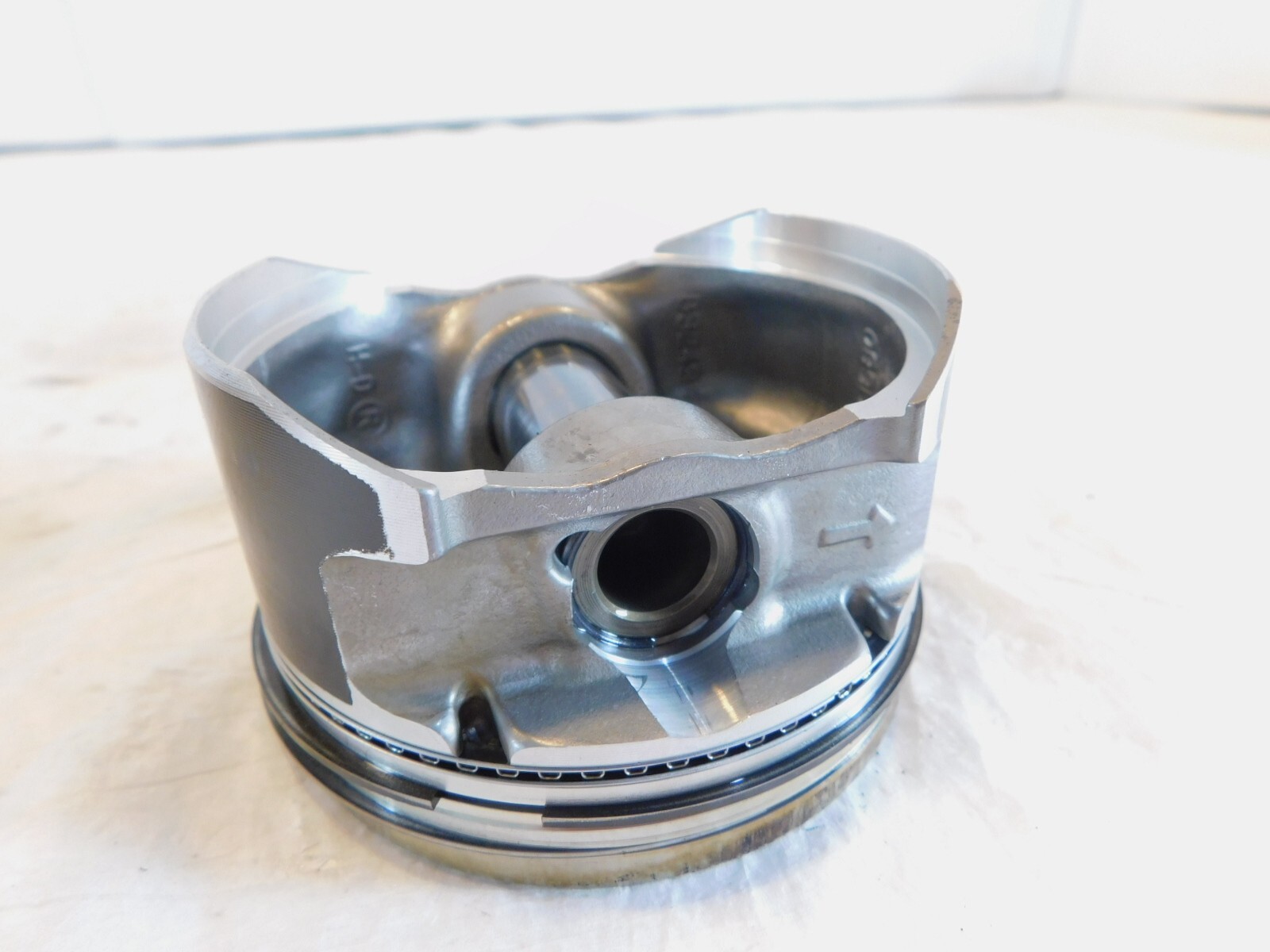 Harley Davidson Sportster 1200 48 Forty-Eight Engine Cylinders Barrel & Pistons