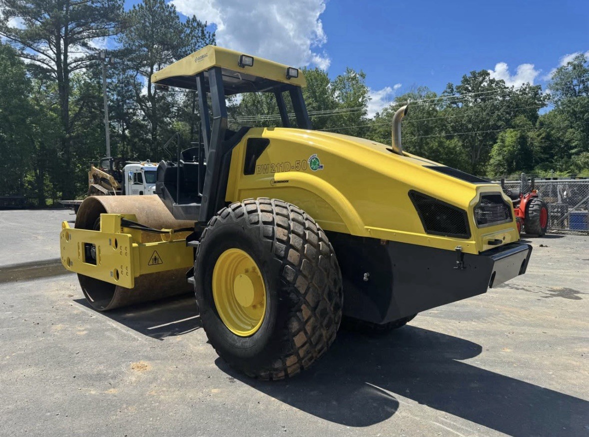 2014 BOMAG BW 211D-50 Smooth Drum Roller