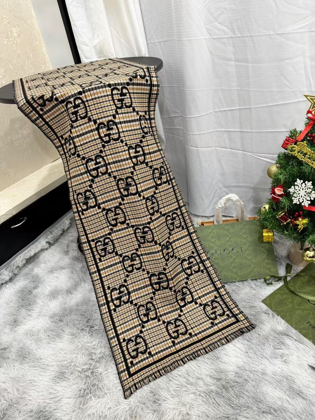 SCARF GUCCI SCARF SHAWL AUTHENTIC 100% CASHMERE BLACK BEIGE CLASSIC LOGO