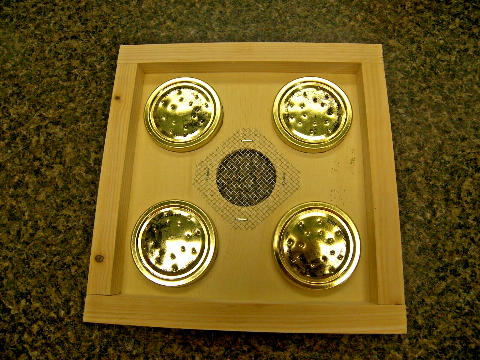 Top Beehive Feeder, Easy to Use and Convenient, 4 Jar Capacity New Handmade USA