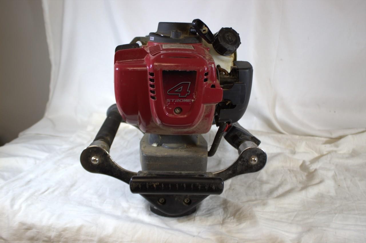 Titan PGD2000X Post Driver 35-Lb. Driving Head, 1.3 HP Honda GX35 Engine