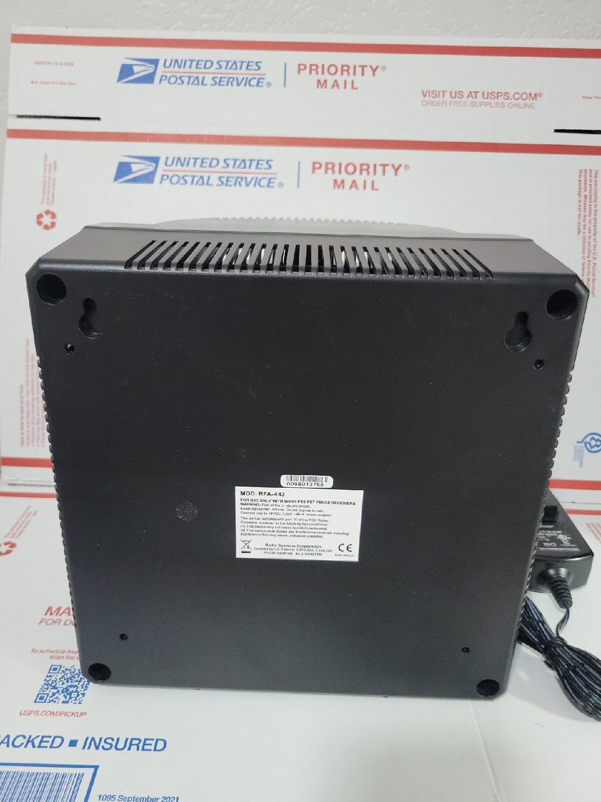 PetSafe Wireless Dog Fence Extra Transmitter RFA-443 PIF-IF-300-100 Wall Adapter