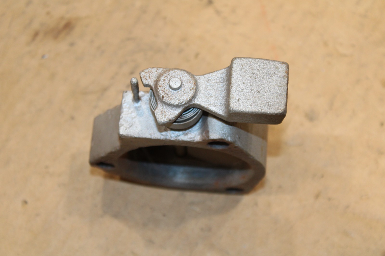 1962-1974 Corvette 2 1/2- inch Exhaust Heat Riser NOT WORKING