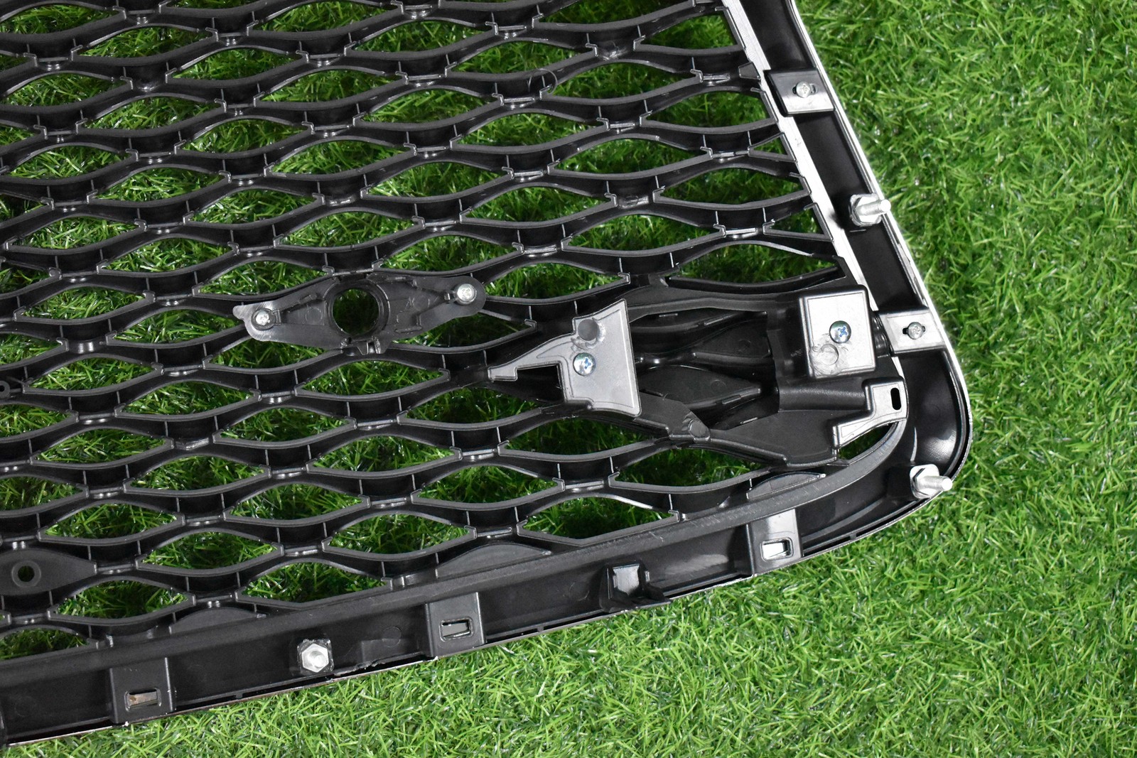 For 2017-2018 INFINITI Q60 Gloss Black Front Bumper Grille Without Camera Option