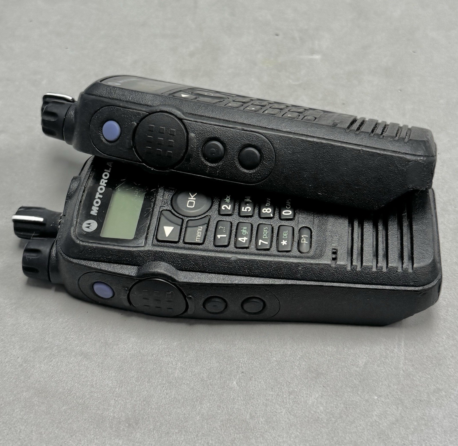2x Motorola XPR 6550 VHF 136-174 MHz Two Way Radios AAH55JDH9LA1AN / NO BATTERY
