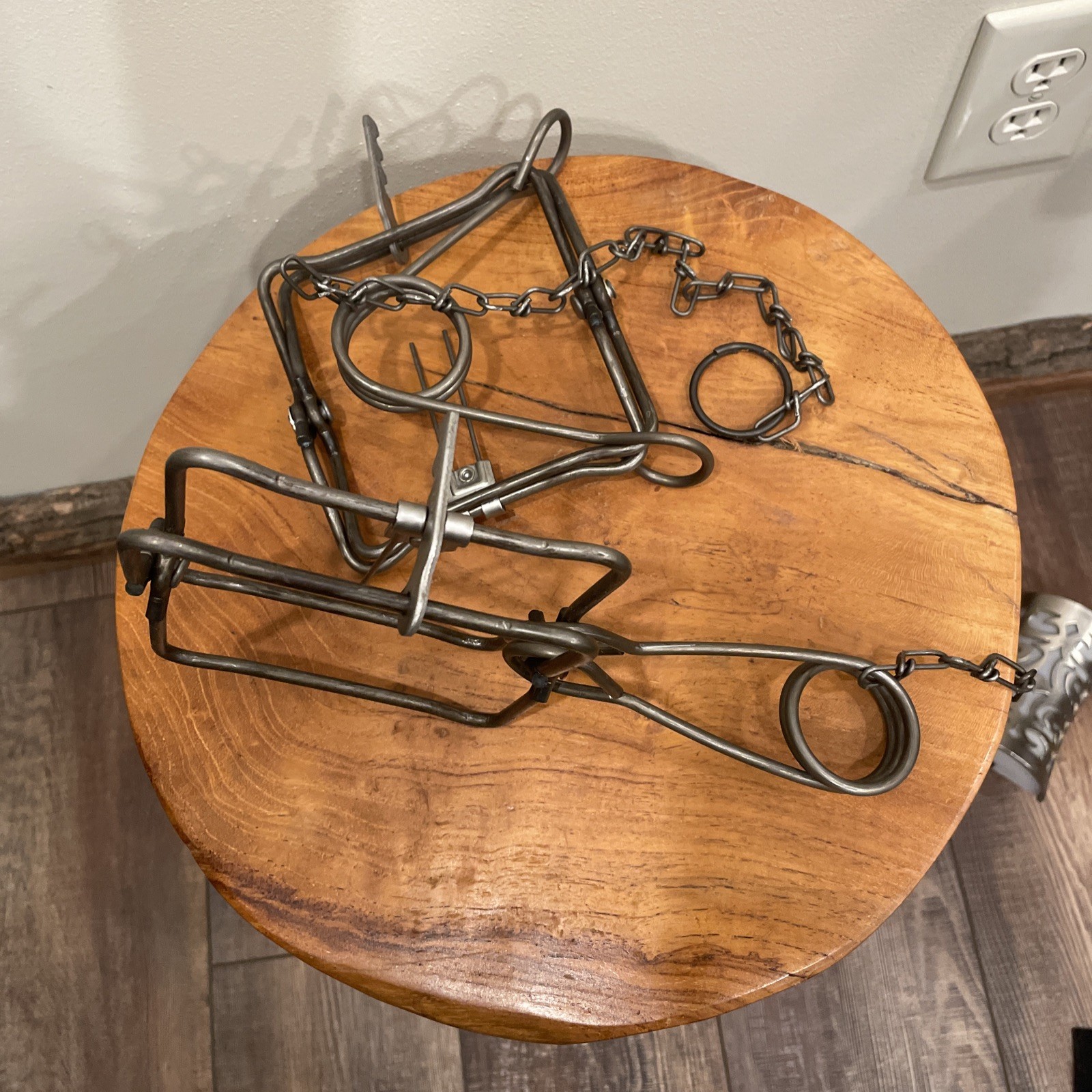 TWO 2 Duke 110 Body Grip Traps Trapping Weasel Muskrat Mink Squirrels 0400 NEW