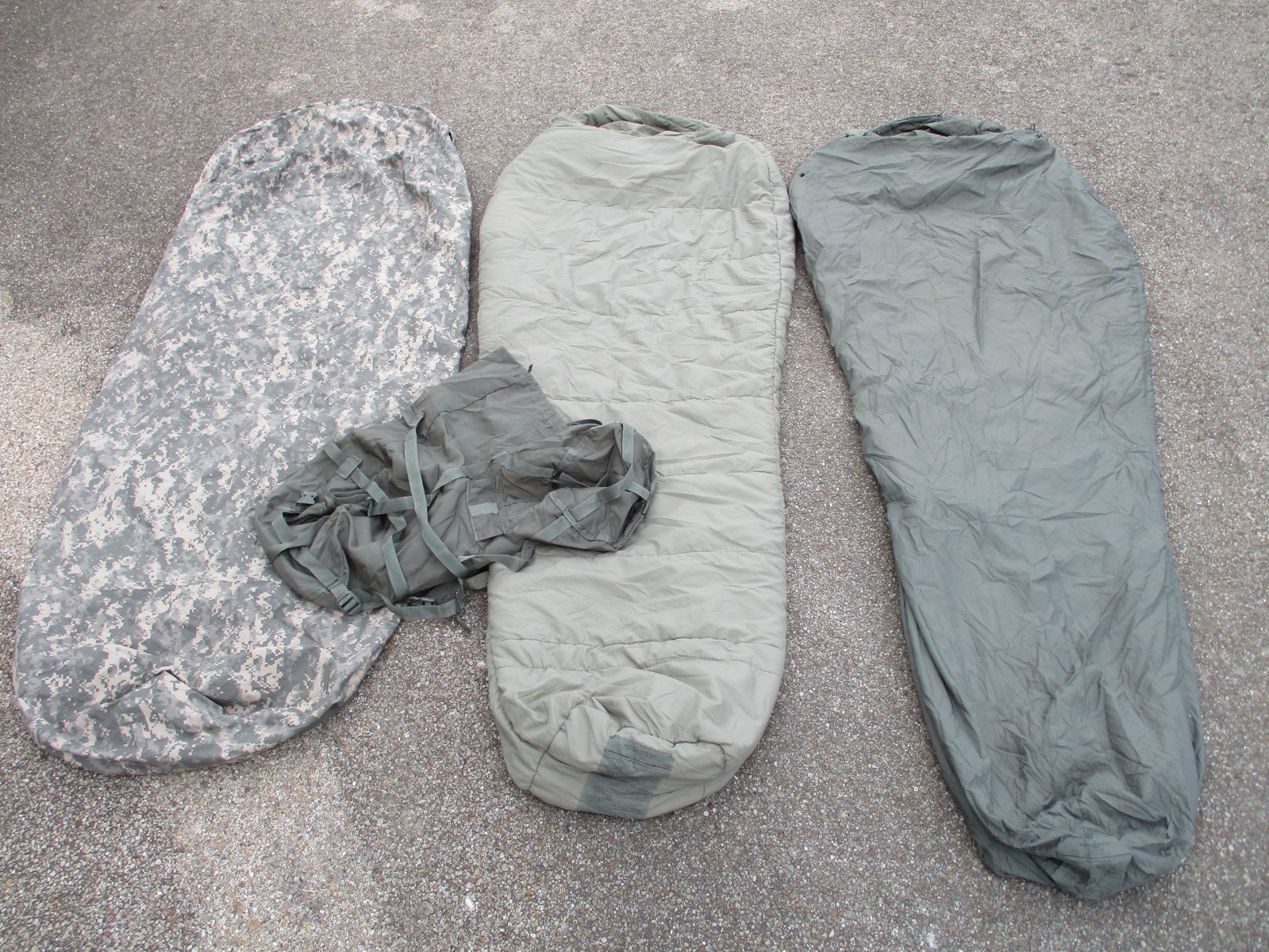 USGI Army Military 4-Piece Modular Sleep System MSS ACU Sleeping Bag Set