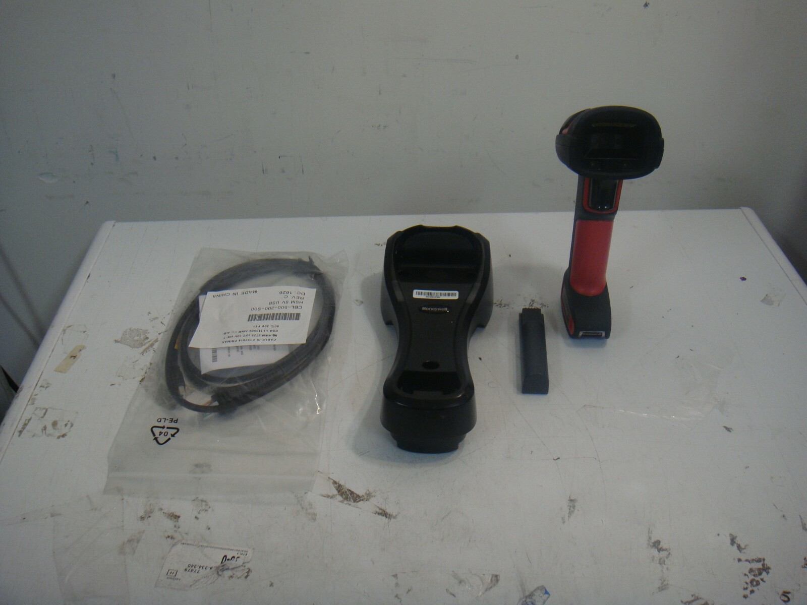 Honeywell 1991i Granit SR Bluetooth Wireless Barcode Scanner W/ Cradle , Battery