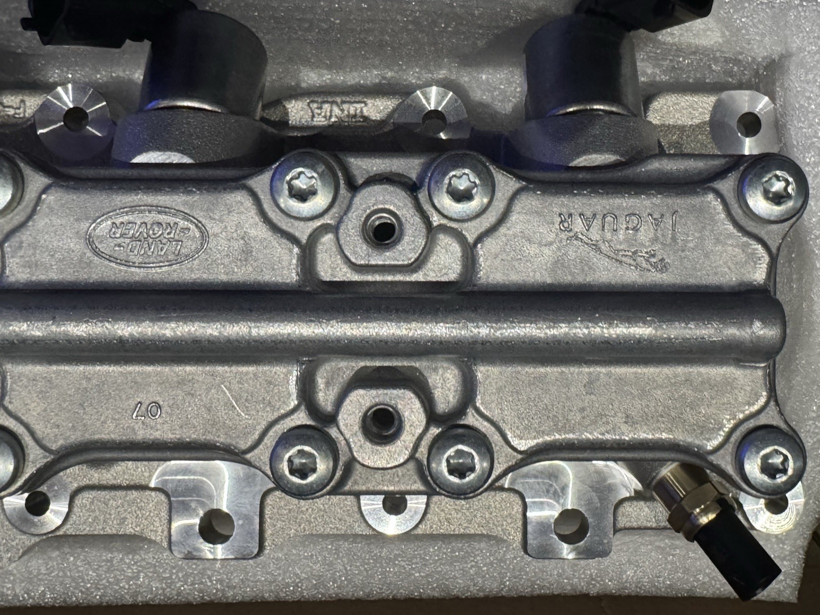 Land Rover 2.0 AJ200 Hydraulic Valve Block RR DISCOVERY SPORT EVOQUE-LR092033