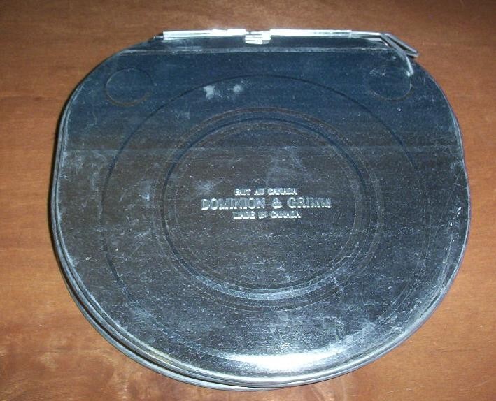 4 Sap Buckets + 4 'Domionin Grimm' Lids COVERS +4 TAPS Spiles Spouts Maple Syrup