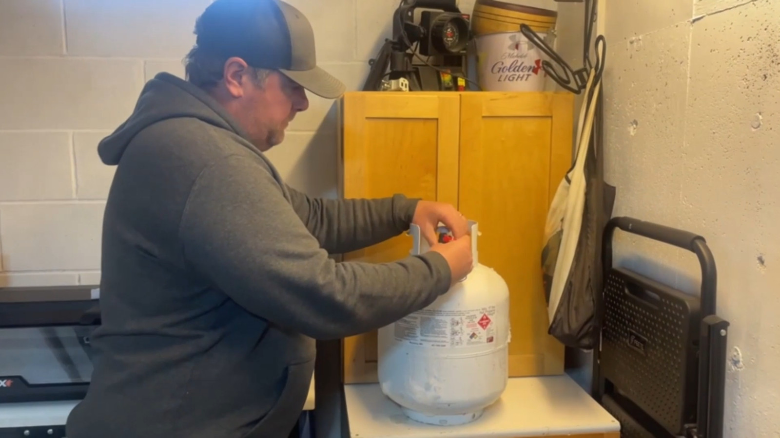 1Lb To 20Lb Tank Propane Refill Adapter With Gauge And ON-Off Control Valve US