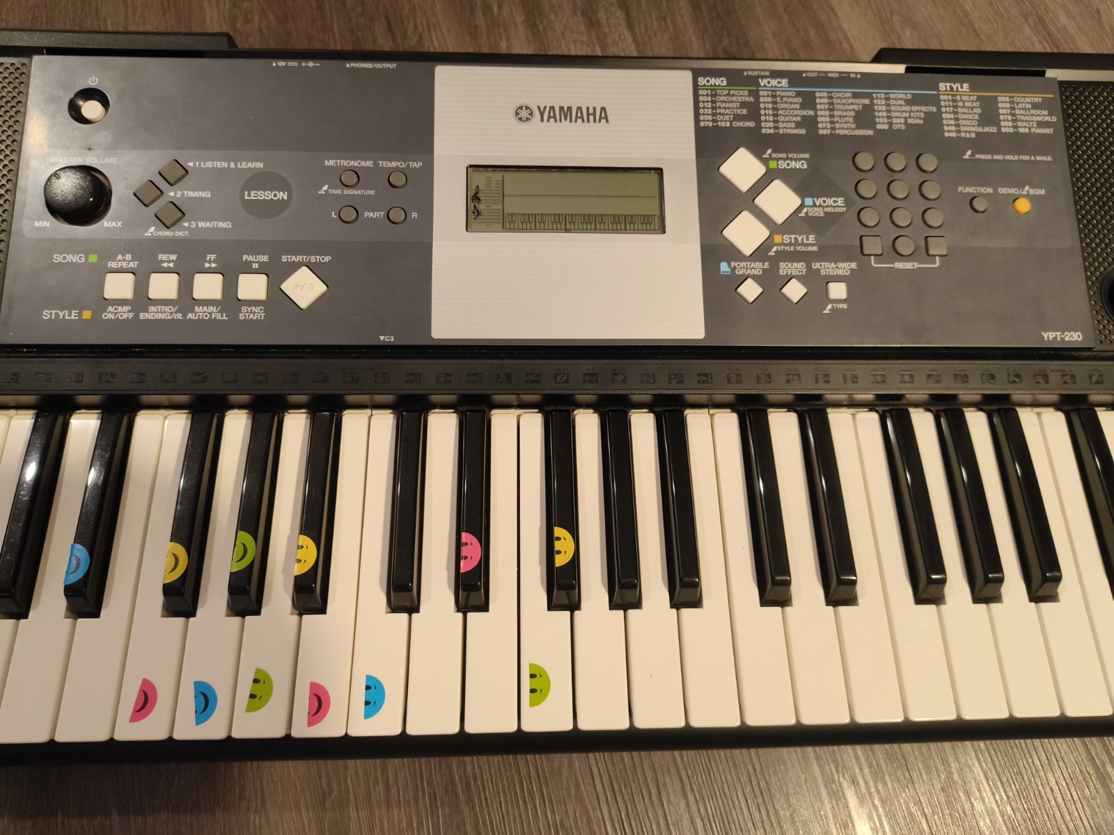 Yamaha YPT-230 61-Key Portable Arranger Digital Keyboard