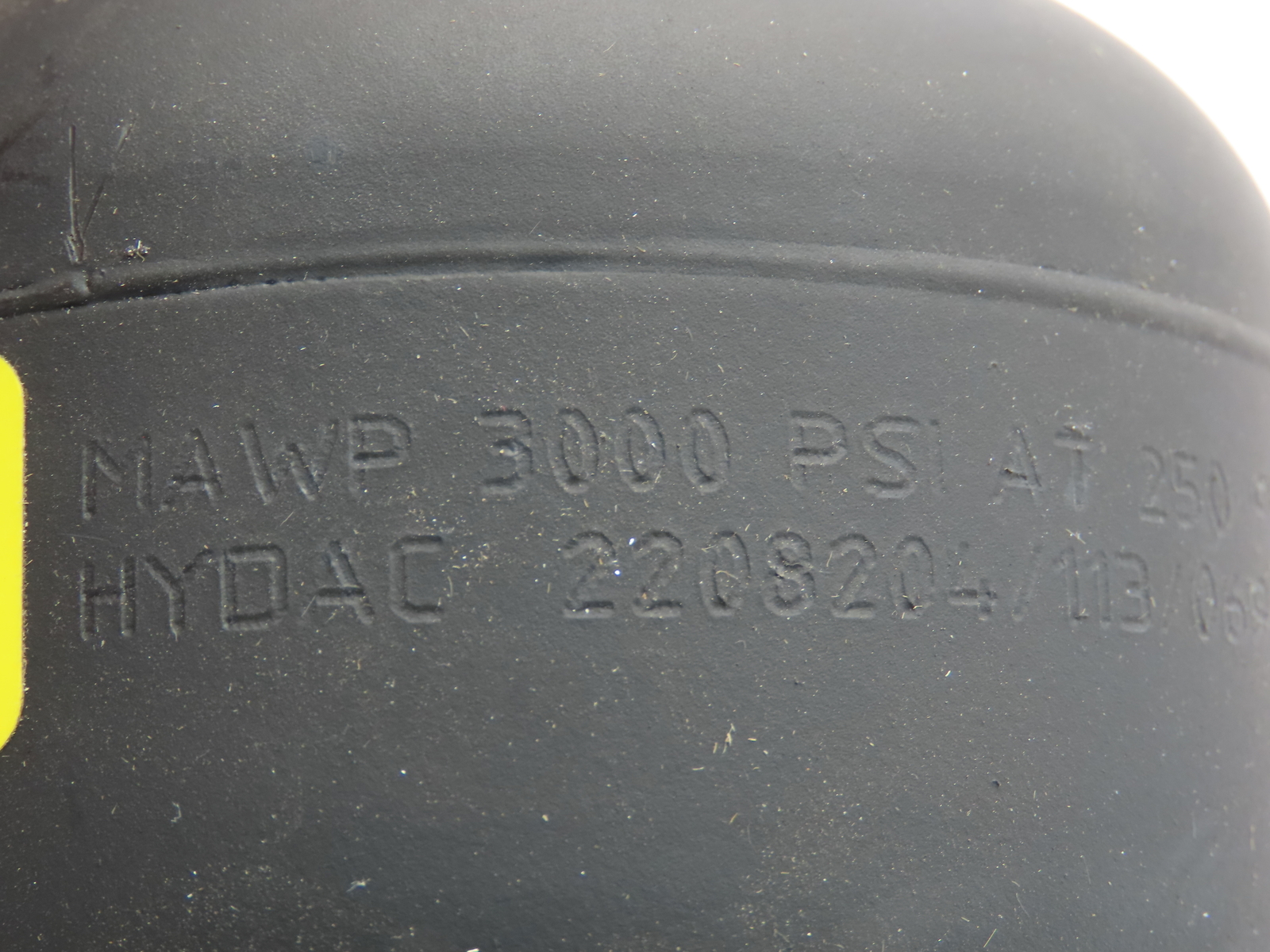 Hydac 2208204/113/069 Diaphragm Accumulator MAWP 3000 PSI 20 Cu.In. SAE 1/2-8