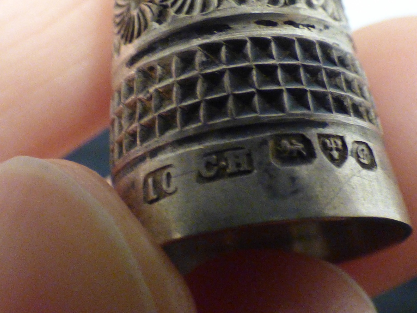 Antique Silver Thimble in Leather Case 1800s ? 10 CH Charles Horner