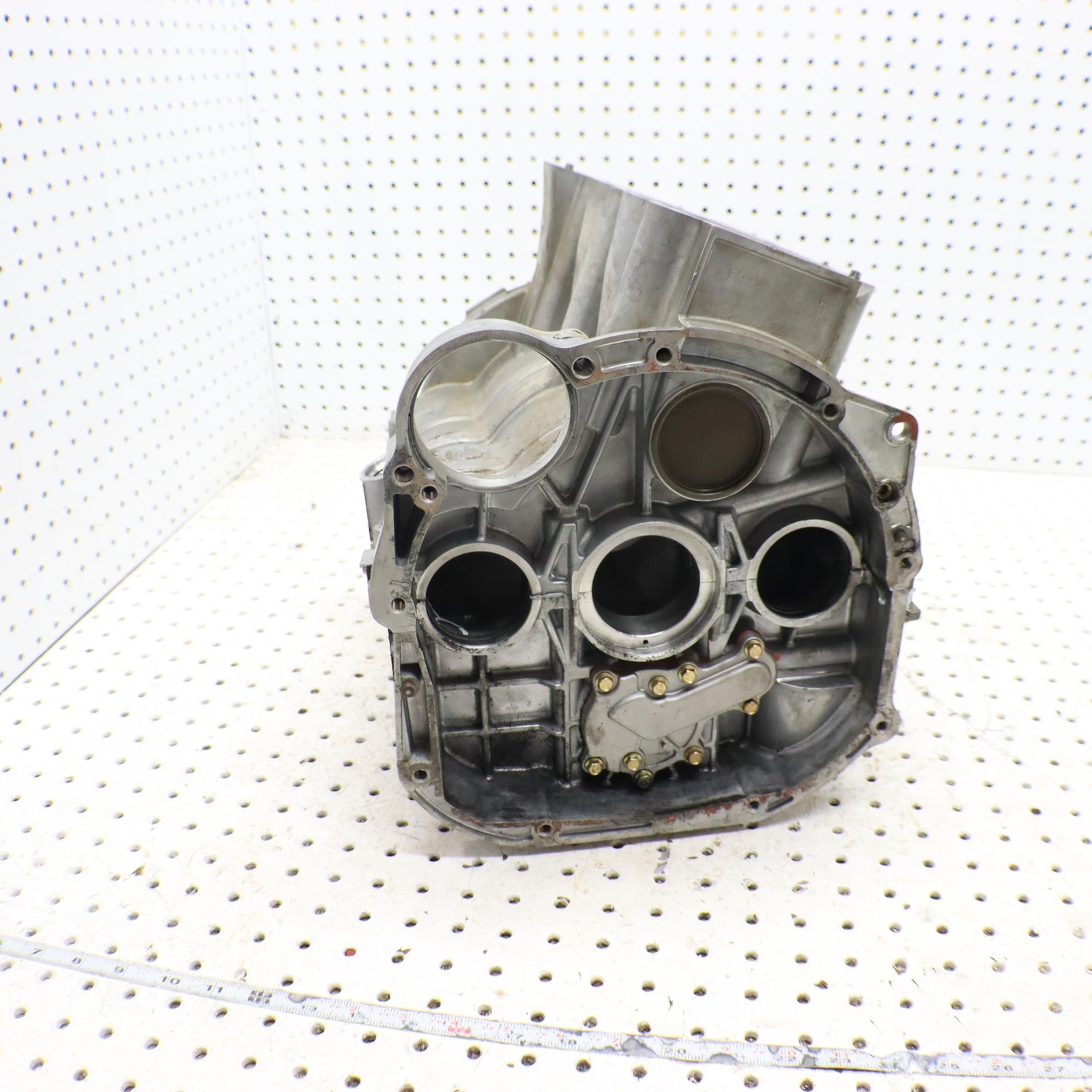 POLARIS SPORTSMAN XP 850 CRANKCASE ENGINE CASE 2204054; 2204957; 5632167 CORE