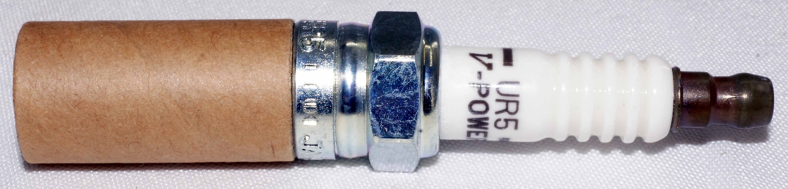 Pack of 8 Genuine NGK 2771 V-Power Spark Plugs UR5