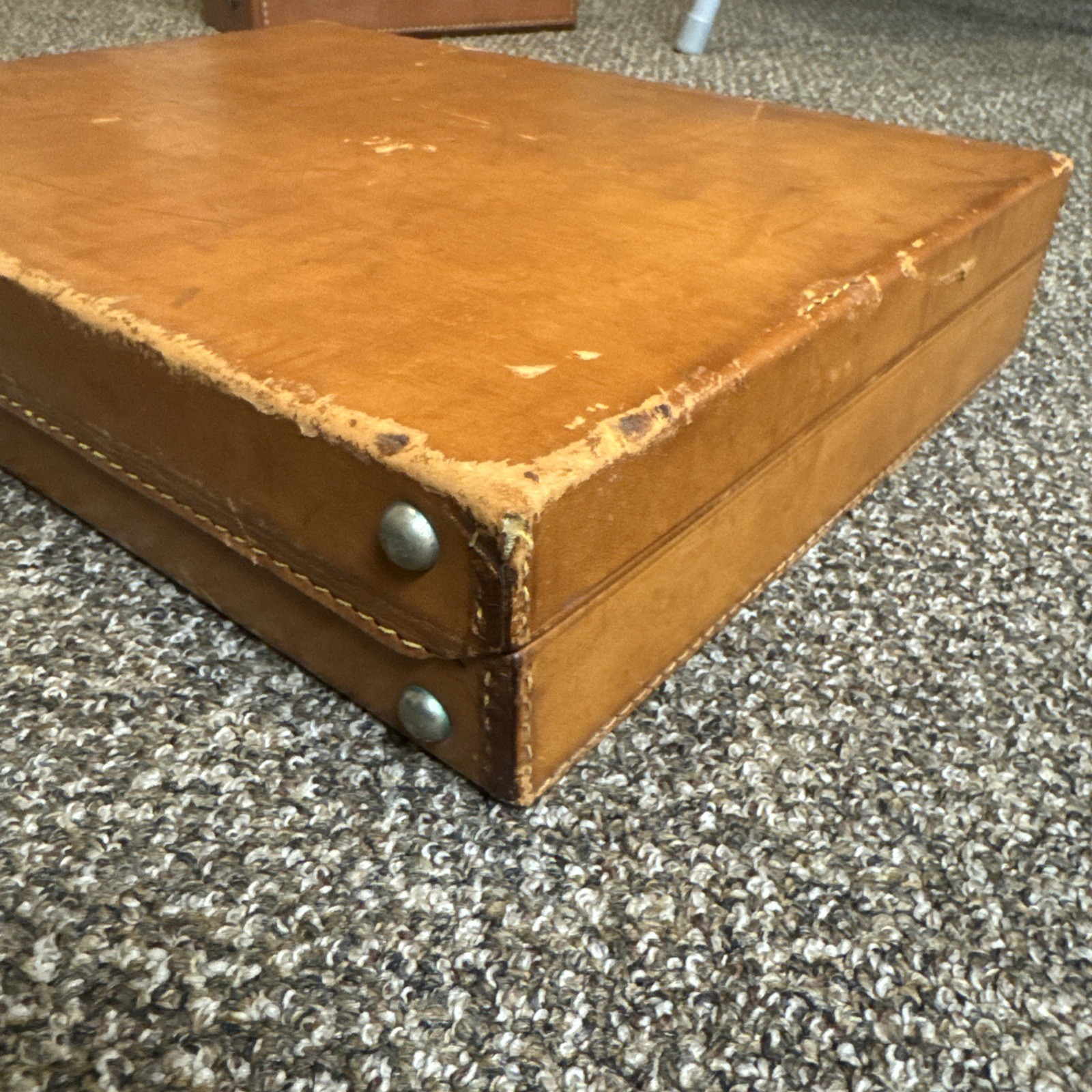 Abercrombie & Fitch Leather Prohibition Bootlegger Briefcase Liquor Flask 2x64oz