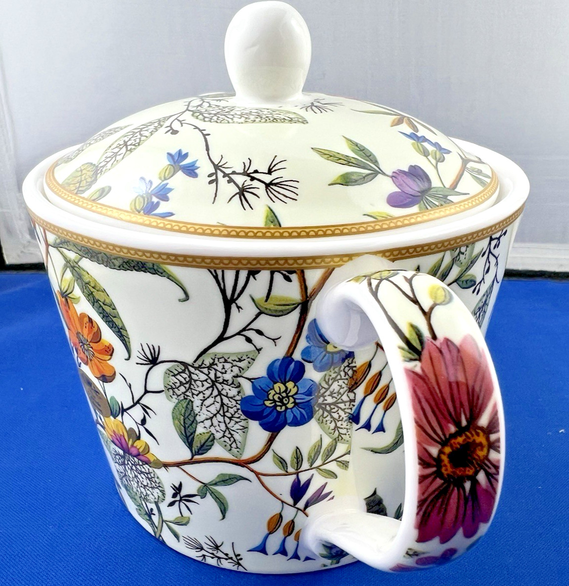 WILLIAM KILBURN Fine China 26oz Teapot Gift Boxed NEW UNUSED