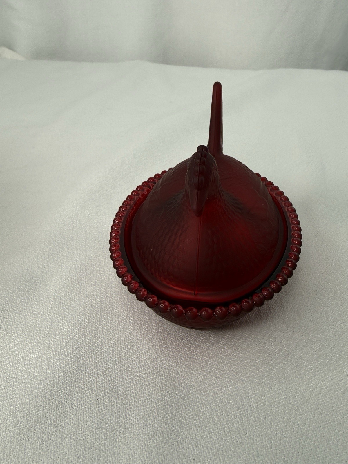 New Production Indiana Style Hen On Nest Glass Chicken Dish Satin Dark Red