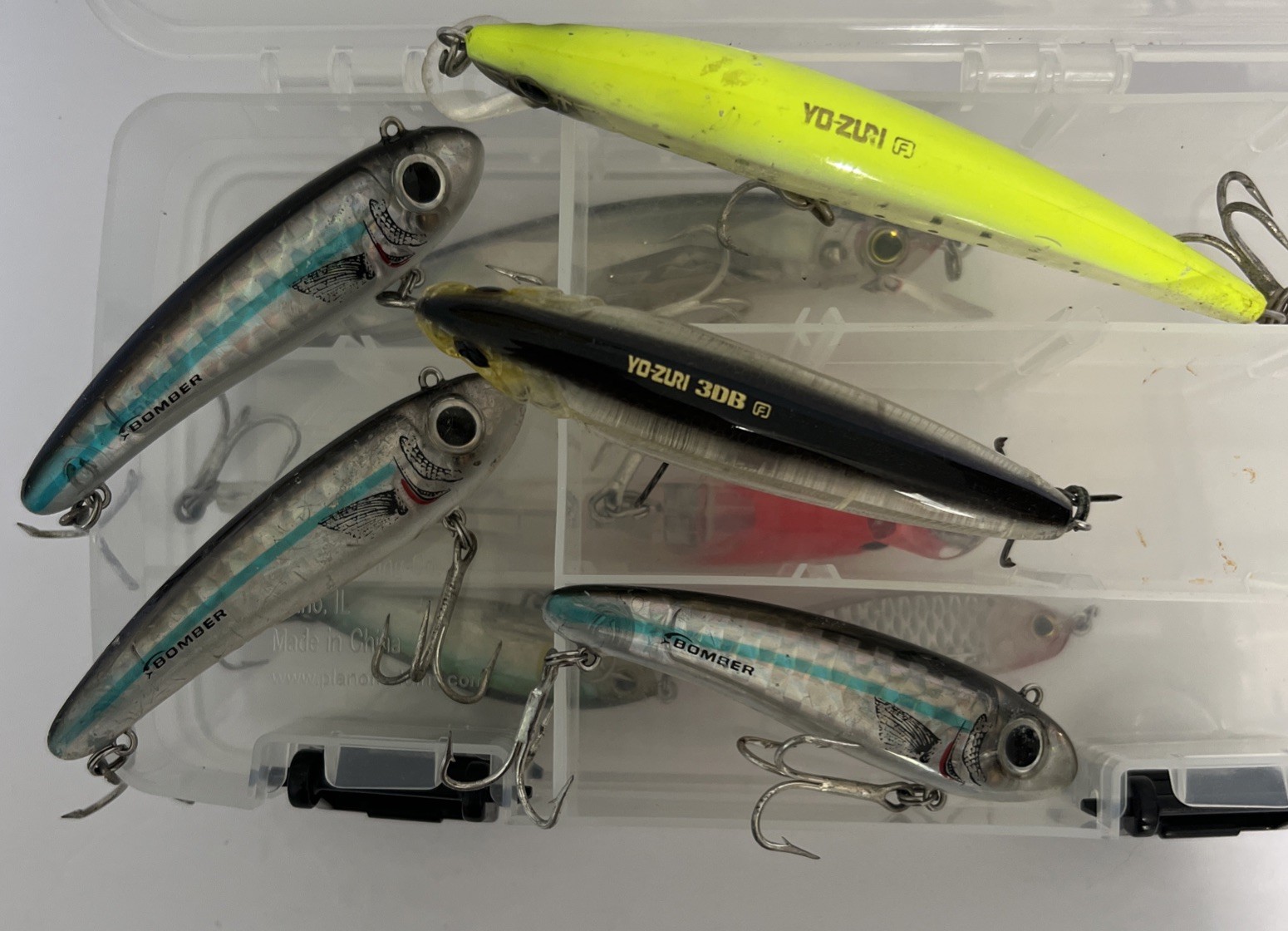 Plano 3500 Stowaway Case With Mixed Lot Of 6 YoZuri And 3 Bomber Lures