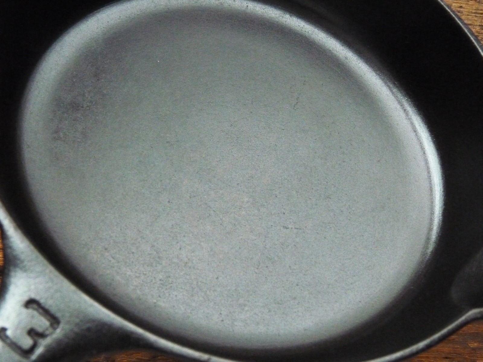 Vintage GRISWOLD Cast Iron SKILLET Frying Pan # 3 LARGE BLOCK LOGO - Ironspoon