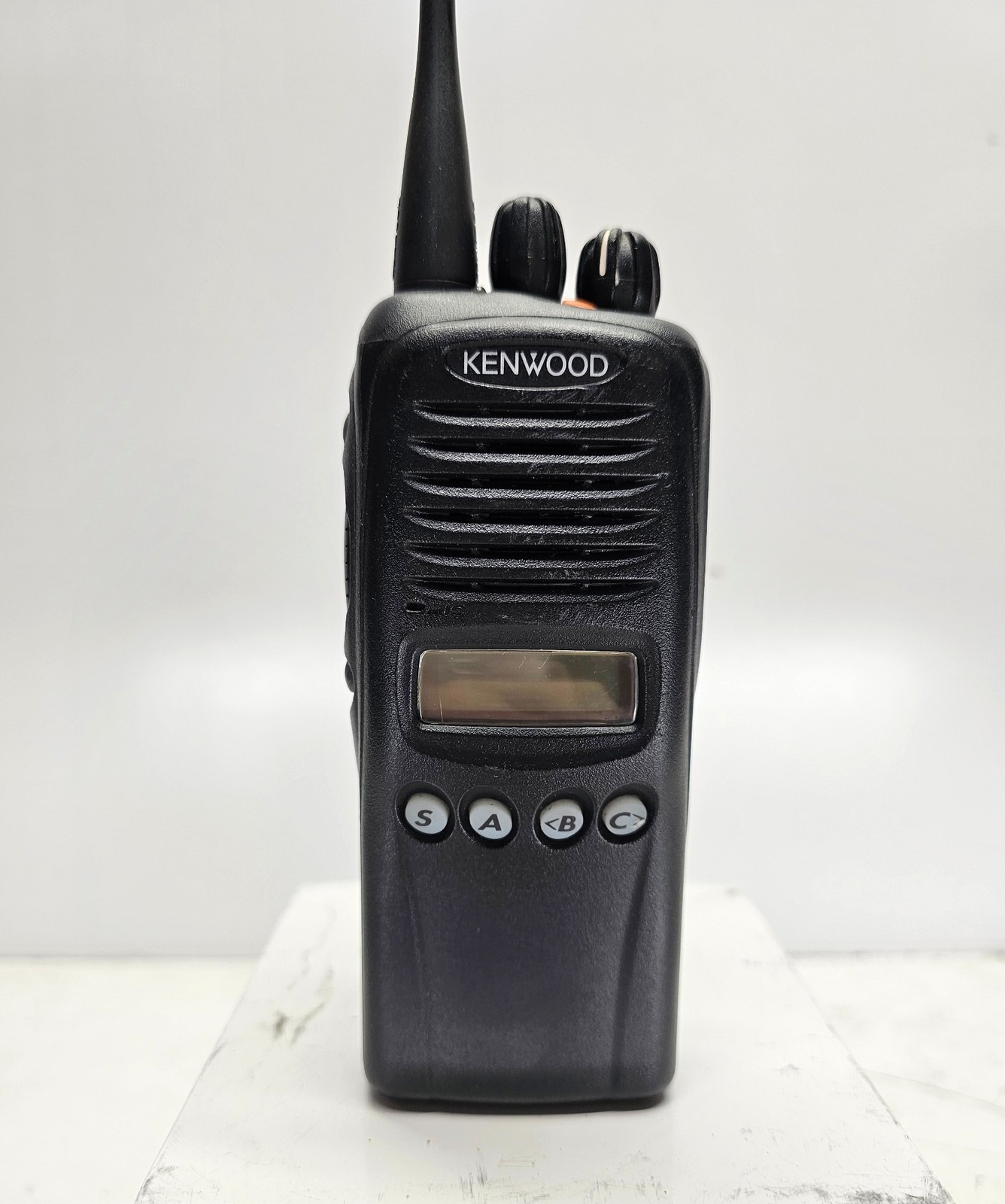 Kenwood TK-3180-K2 TK3180-K2 UHF 400-470 Mhz 5W 500+ Ch Ltd Keypad