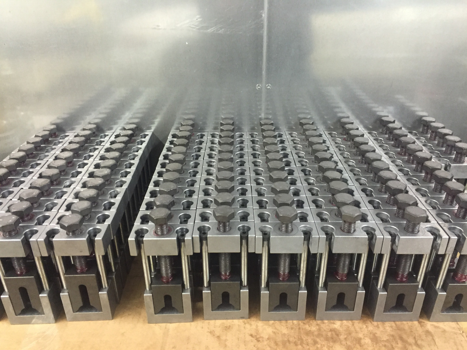 Snowmobile Track Clip Tool for up to 1-5/8" Lug Track (TCT 1.6)