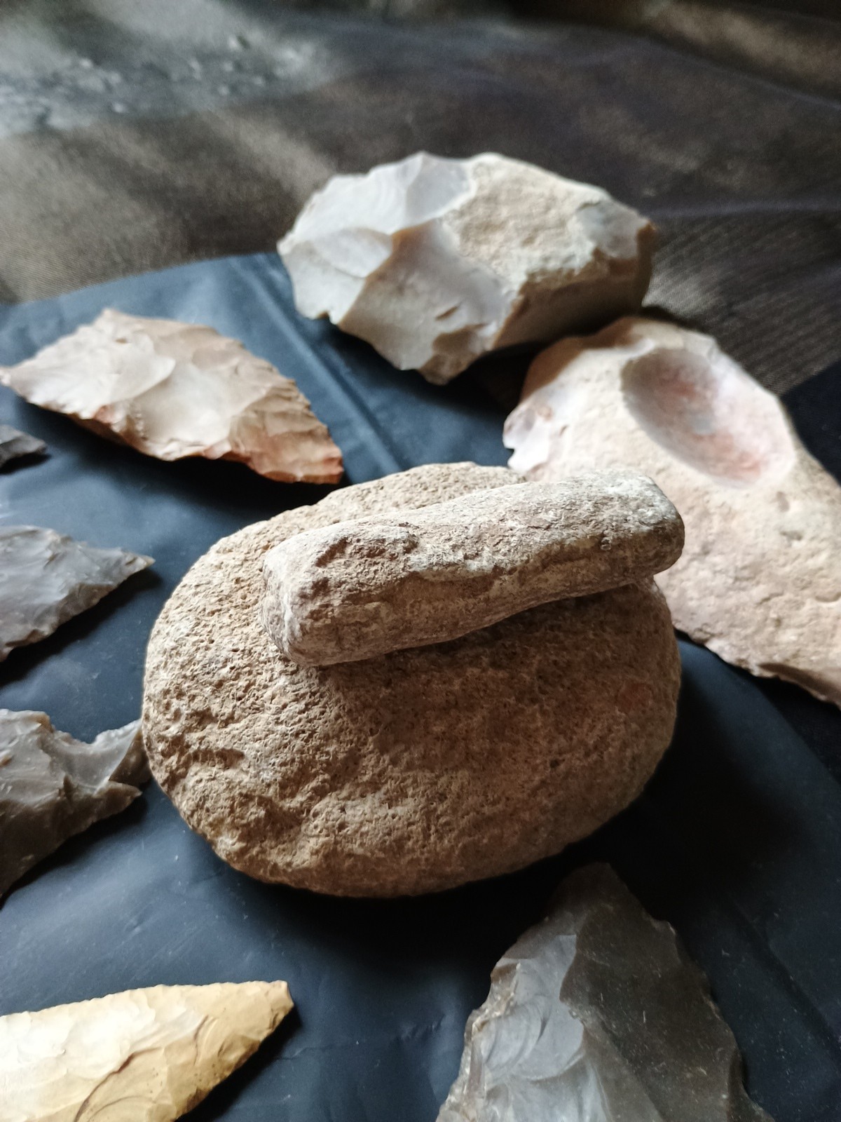 Primitive Hand Tools And Arrowheads Set Of 16 Pcs