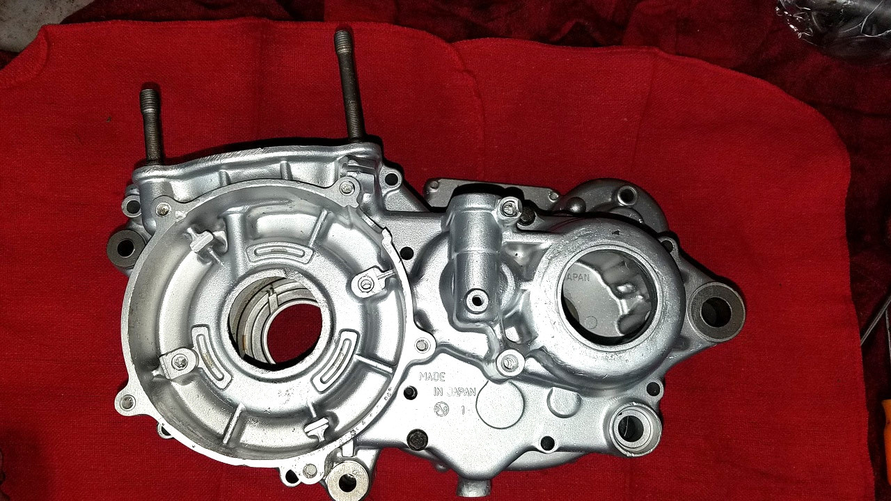 KX500 KAWASAKI 1987 (LOT AA) CRANKCASE SET CRANK CASE 14001-5295